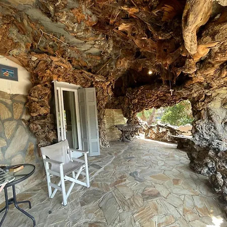 The Other Side Of The Island By Patitiri Country house *